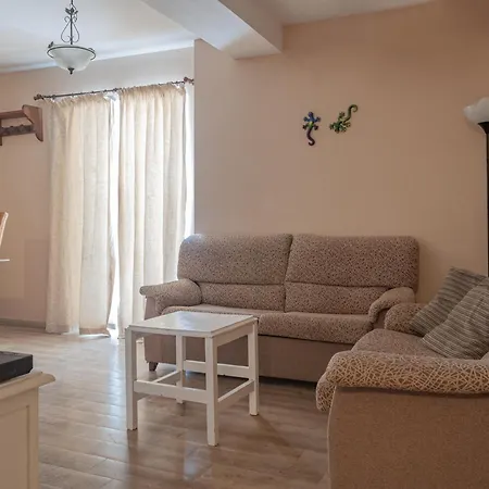 Aparthotel Nido Aguila Blanca *