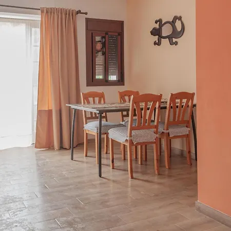 Apartahotel Nido Aguila Blanca Guaro