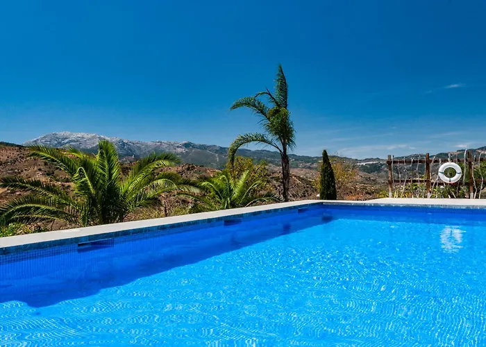 Nido Aguila Blanca Aparthotel 4*